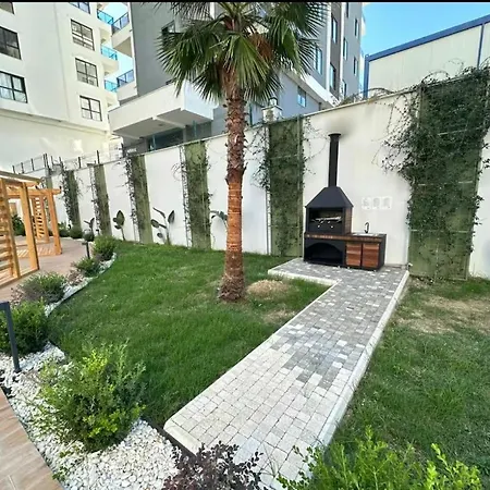 Ocean - Luxury, Comfort & Pool Views Apartmán