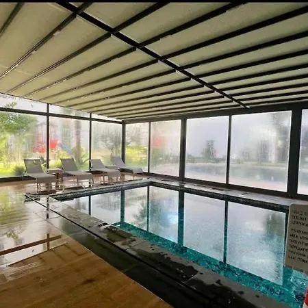 Ocean - Luxury, Comfort & Pool Views *